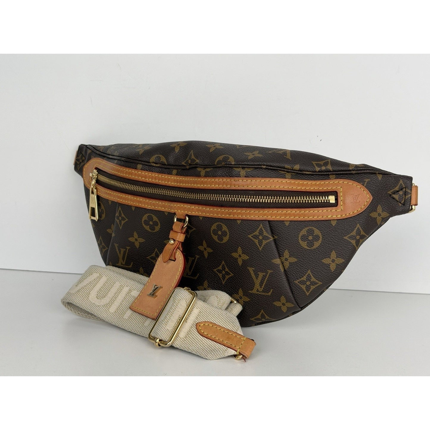 Louis Vuitton High Rise Bumbag in Brown Monogram Coated Canvas NFC D8