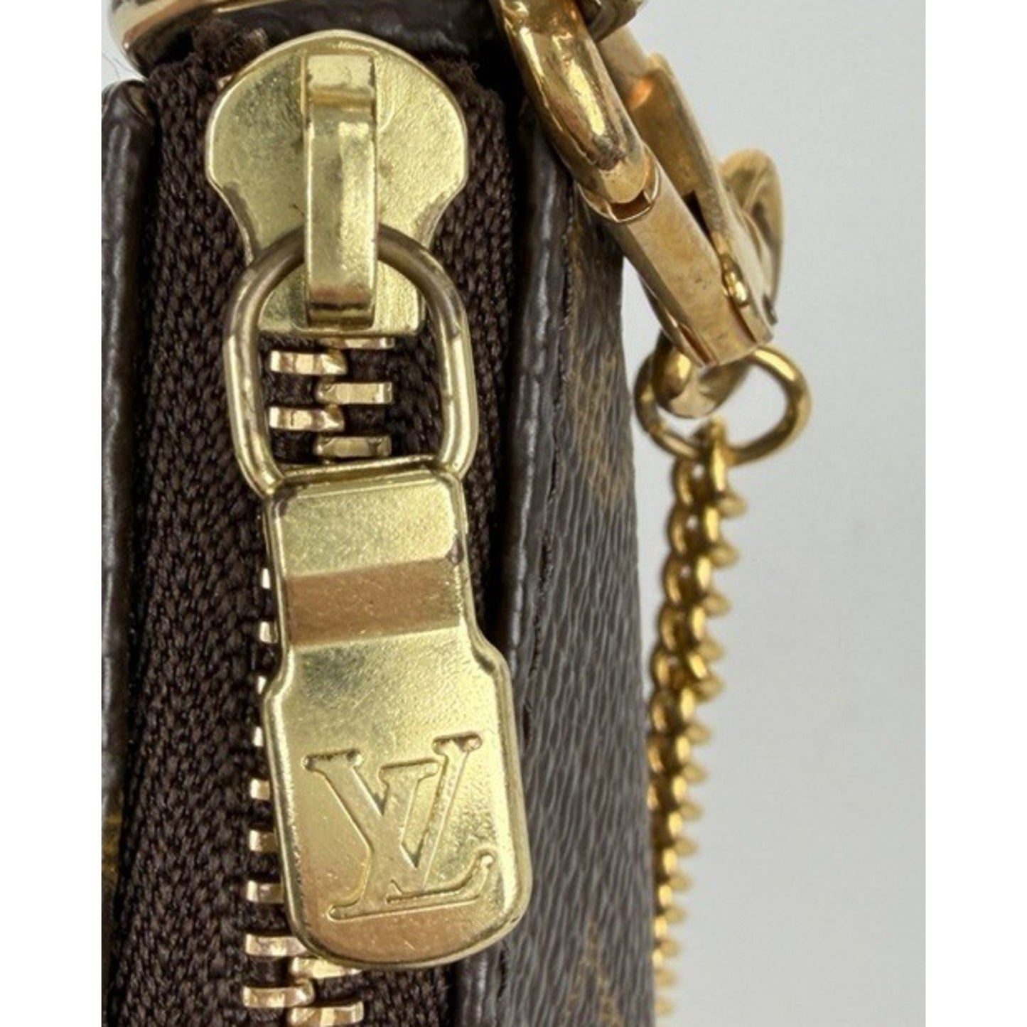 Louis Vuitton Mini Pochette Accessoires Bag in Coated Canvas Vintage 2004 S-05