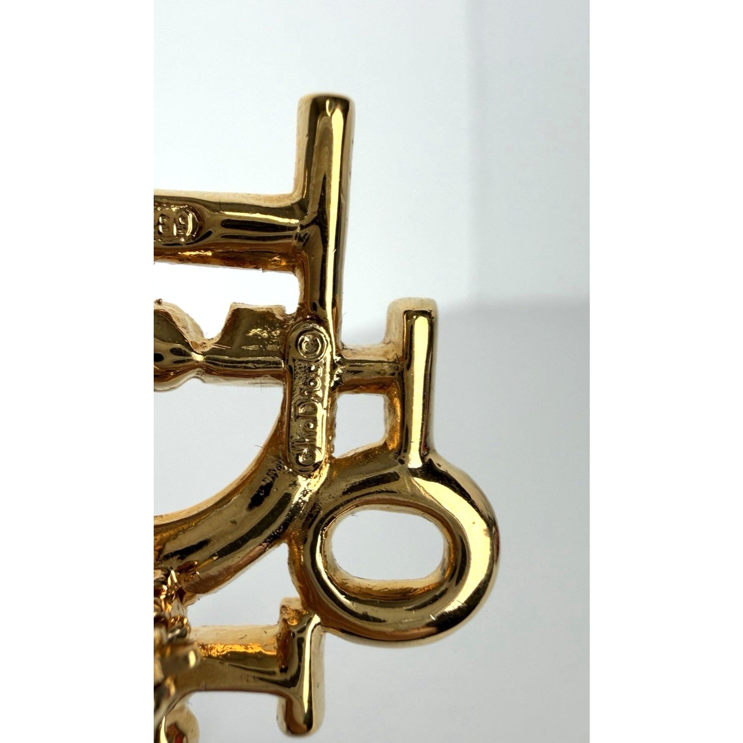 Christian Dior Gold Logo Brooch Rhinestone-Encrusted Letters K3