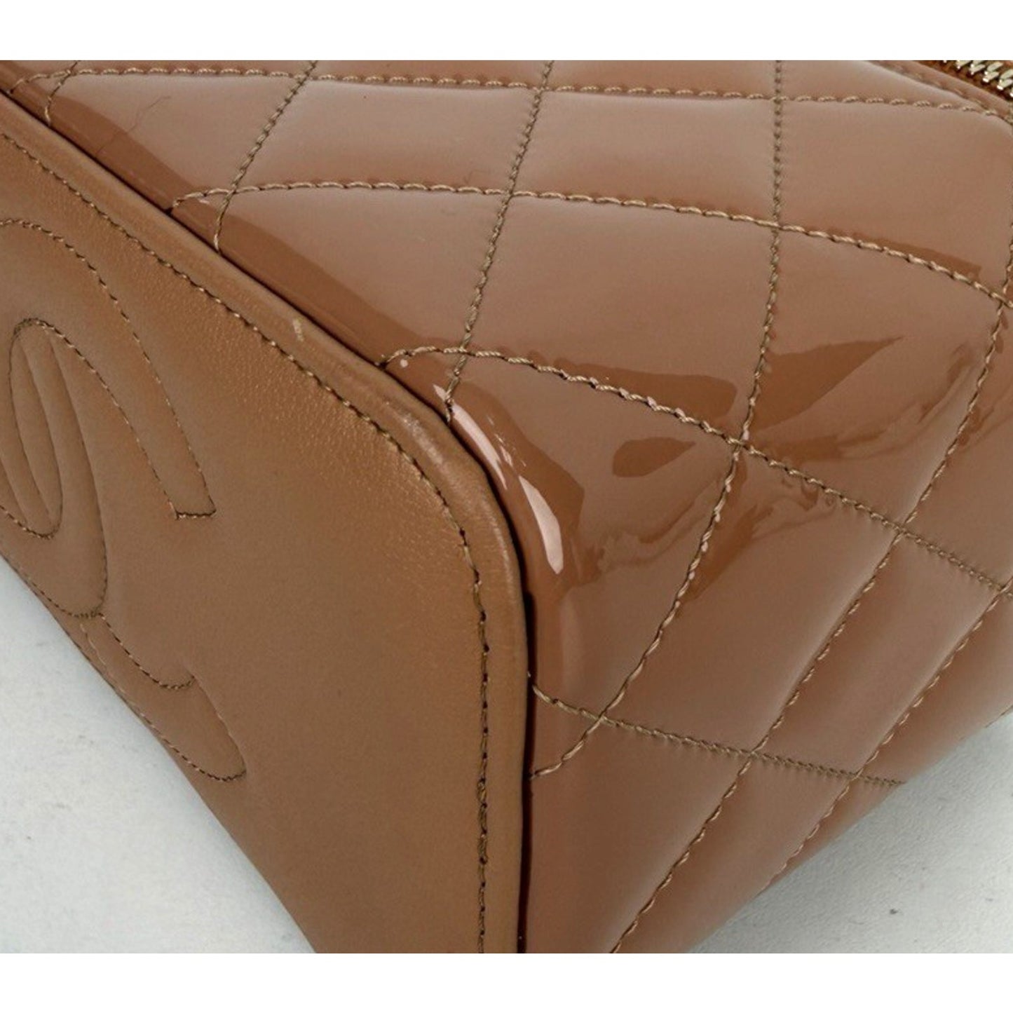 Chanel Vanity Case Small Top Handle Bag in Glossy Beige With Chain NFC B1