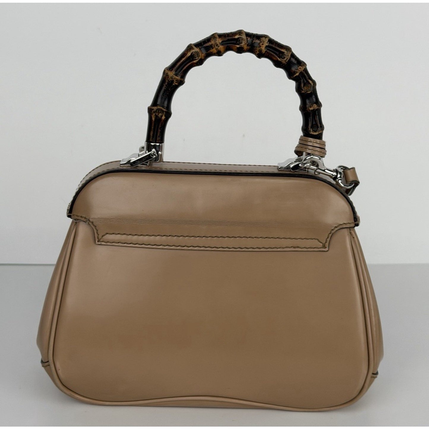 Gucci Lady Lock Bamboo Top Handle Bag in a Light Beige Leather S08