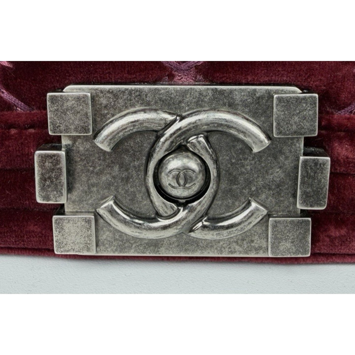 Chanel Old Medium Boy Bag in Burgundy Velvet with Ruthenium Hardware 2014 C-2