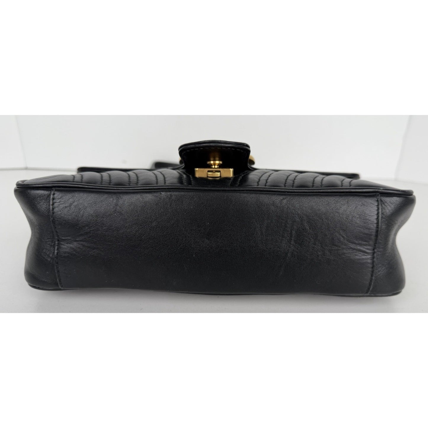 Gucci GG Marmont Matelasse Shoulder Small Bag in Black Quilted Leather S-07
