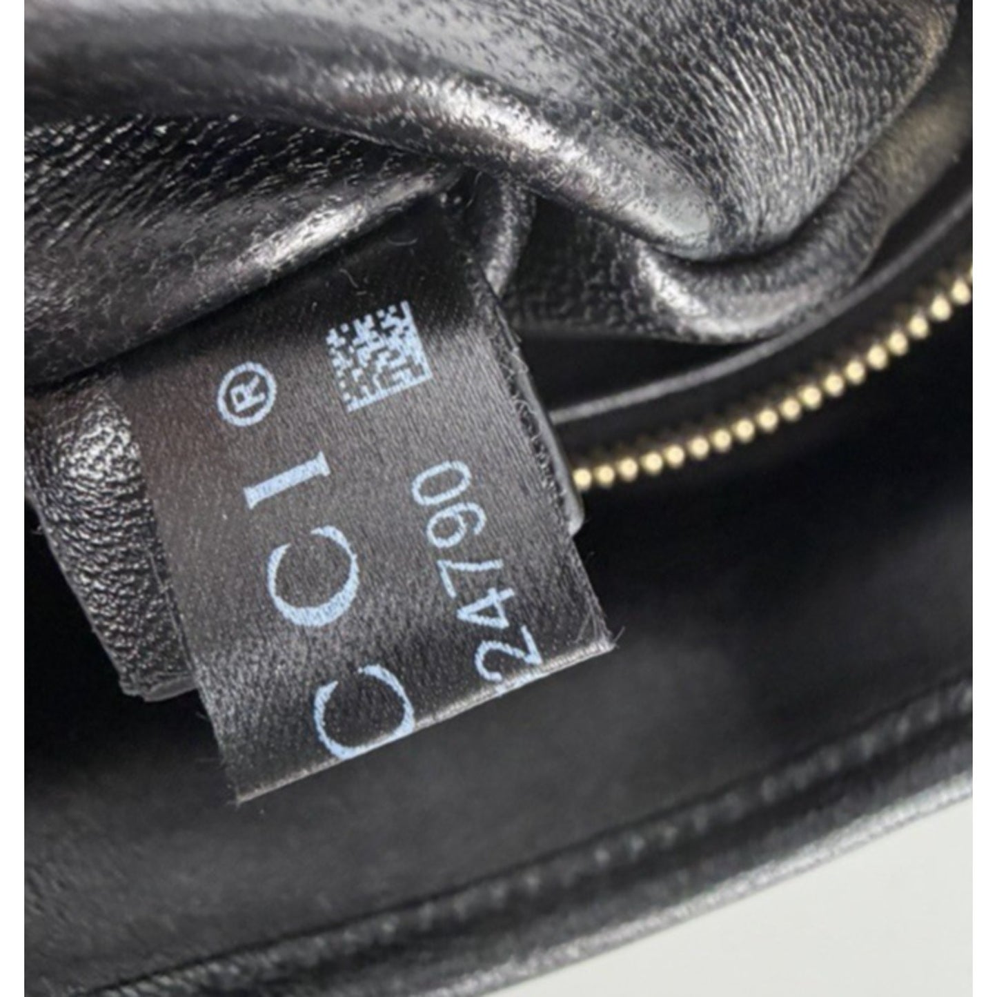 Gucci Jackie Slim 1961 Shoulder Bag in Black Textured-Leather D2