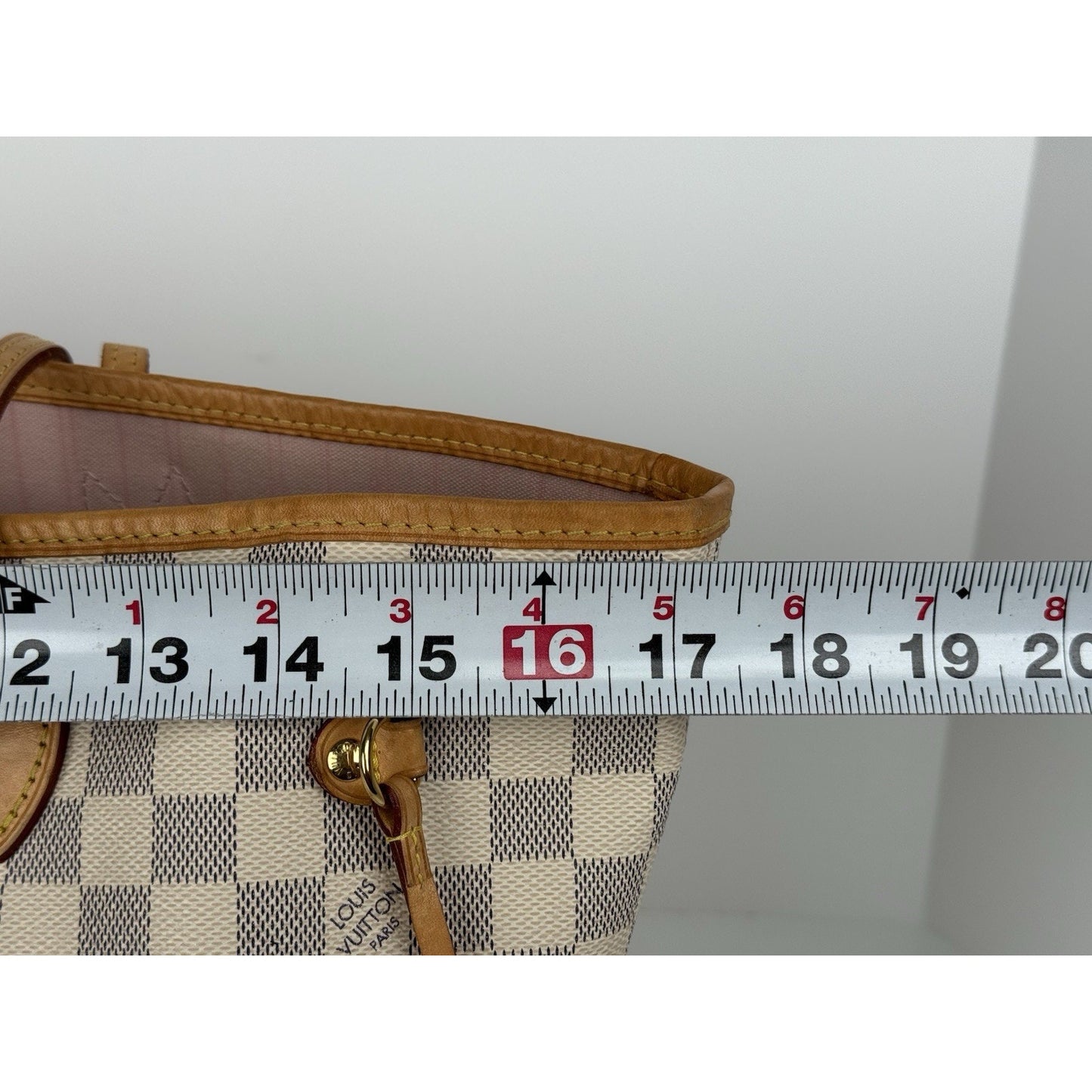 LOUIS VUITTON Neverfull Monogram White Canvas Pink Interior Tote Shoulder Bag