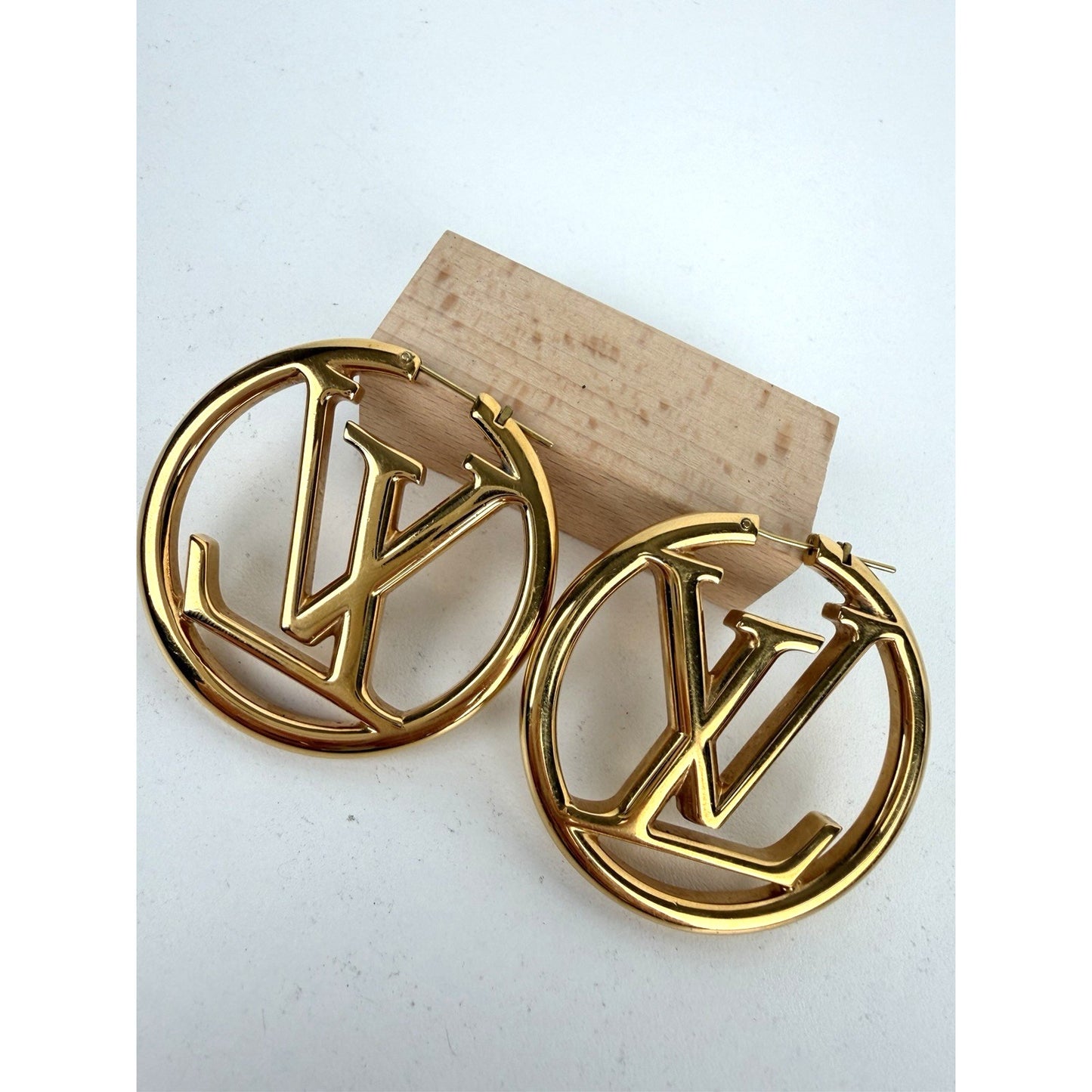 Louis Vuitton Louise Hoop LV Logo Earrings in Gold Color GM