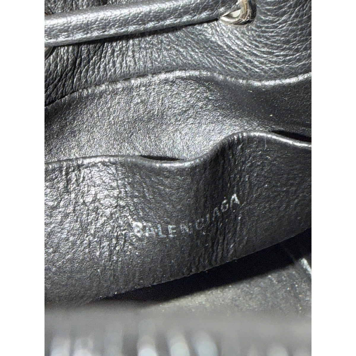 Balenciaga Everyday XS Bucket Bag in Black Grained Leather with White Logo S-10