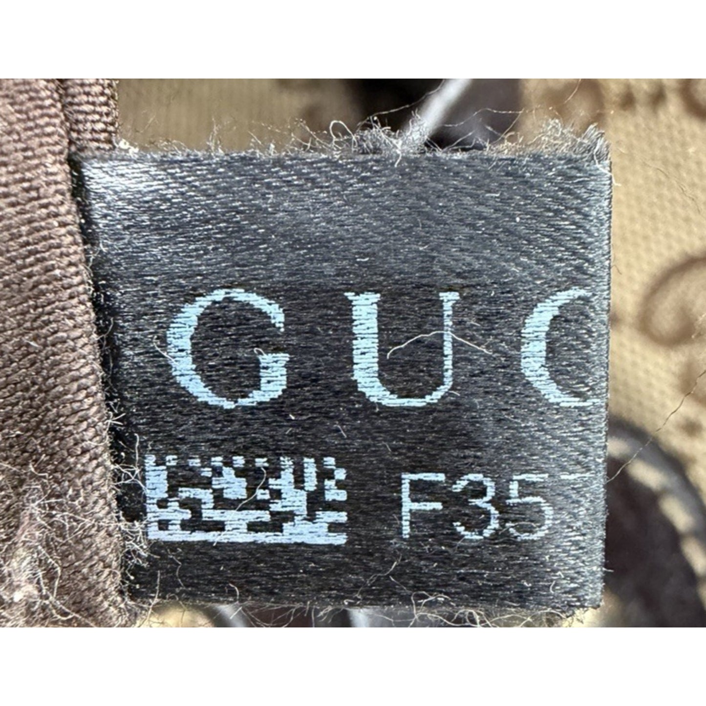 Gucci GG Pelham Shoulder Bag Canvas Braided Leather Handles & Gold Hardware S32