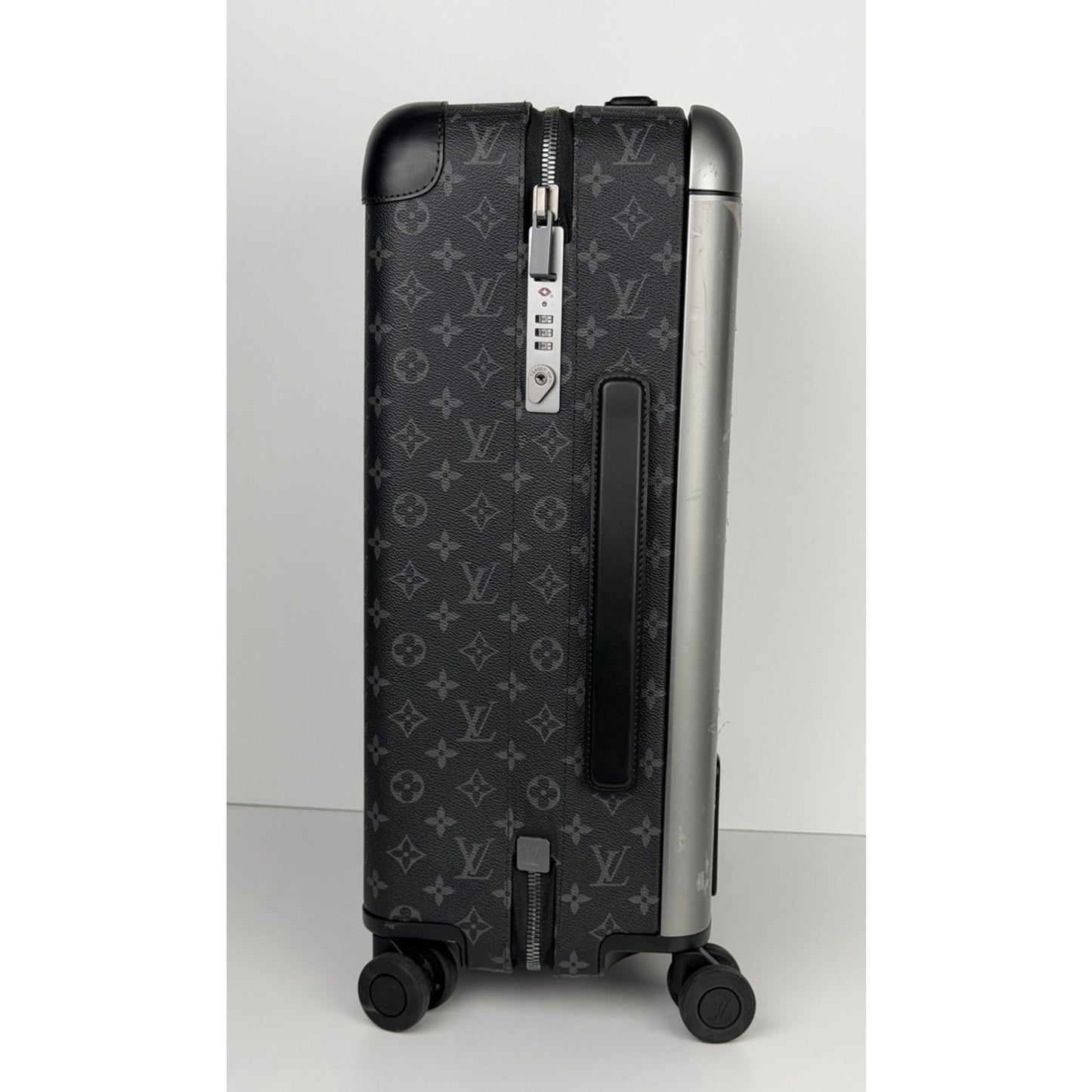Louis Vuitton Horizon 50 Suitcase in Monogram Eclipse Canvas Microchipped