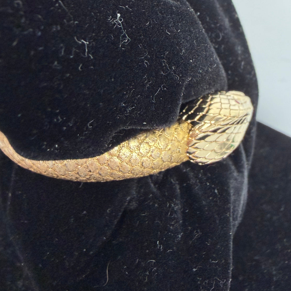 Bvlgari Serpenti Forever Leather Bracelet in Metallic Gold K1