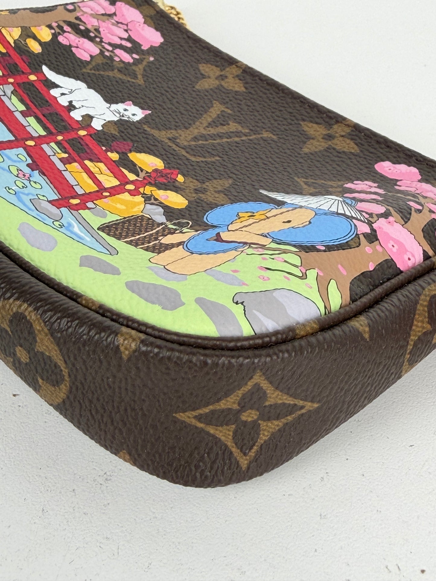 Louis Vuitton Christmas Animation Japanese Garden Mini Pochette Accessories Bag in LV Monogram Canvas 2021 YS-10