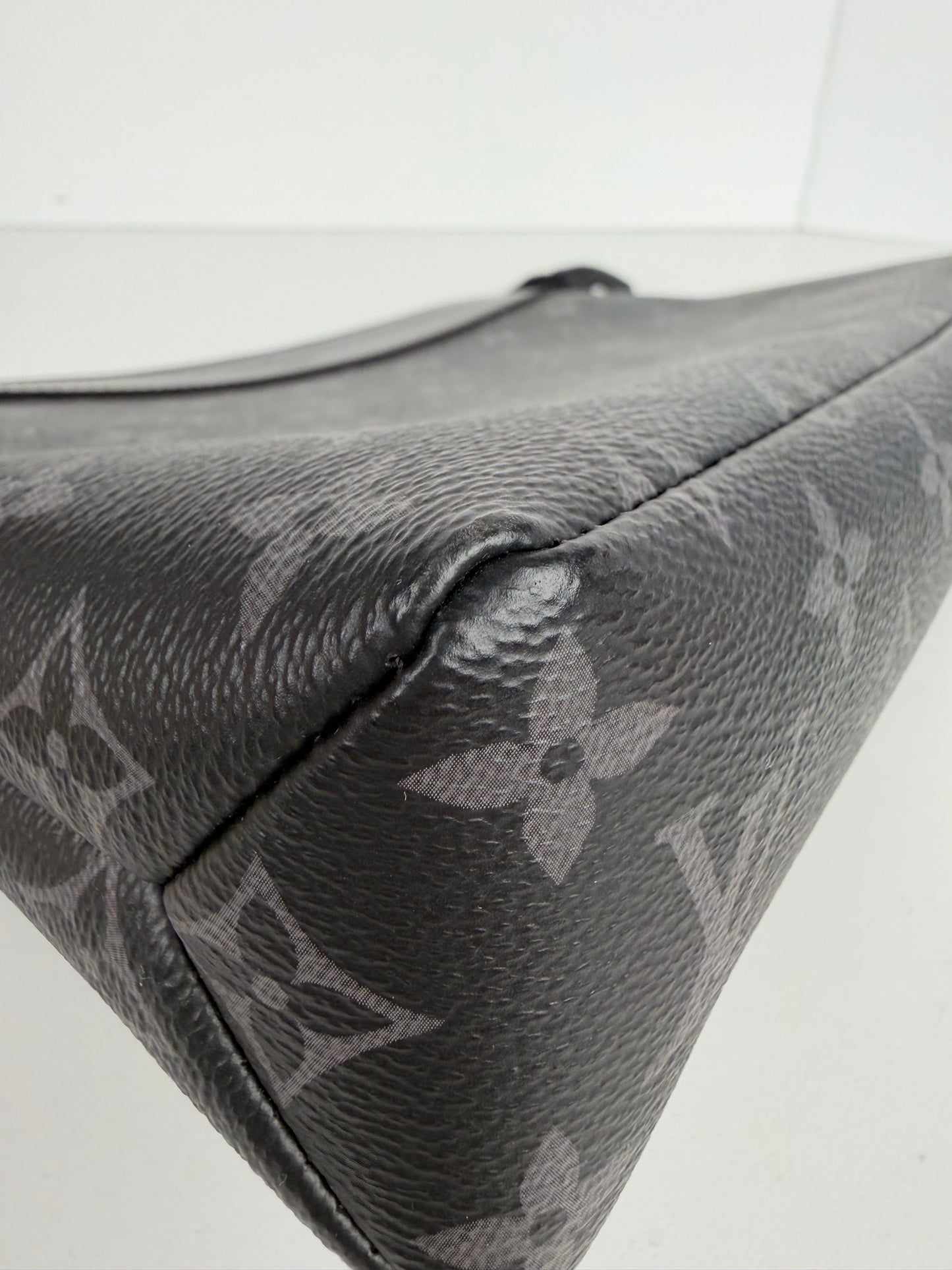 Louis Vuitton Voyage Souple Pochette Bag in LV Monogram Eclipse Canvas NFC YS-10