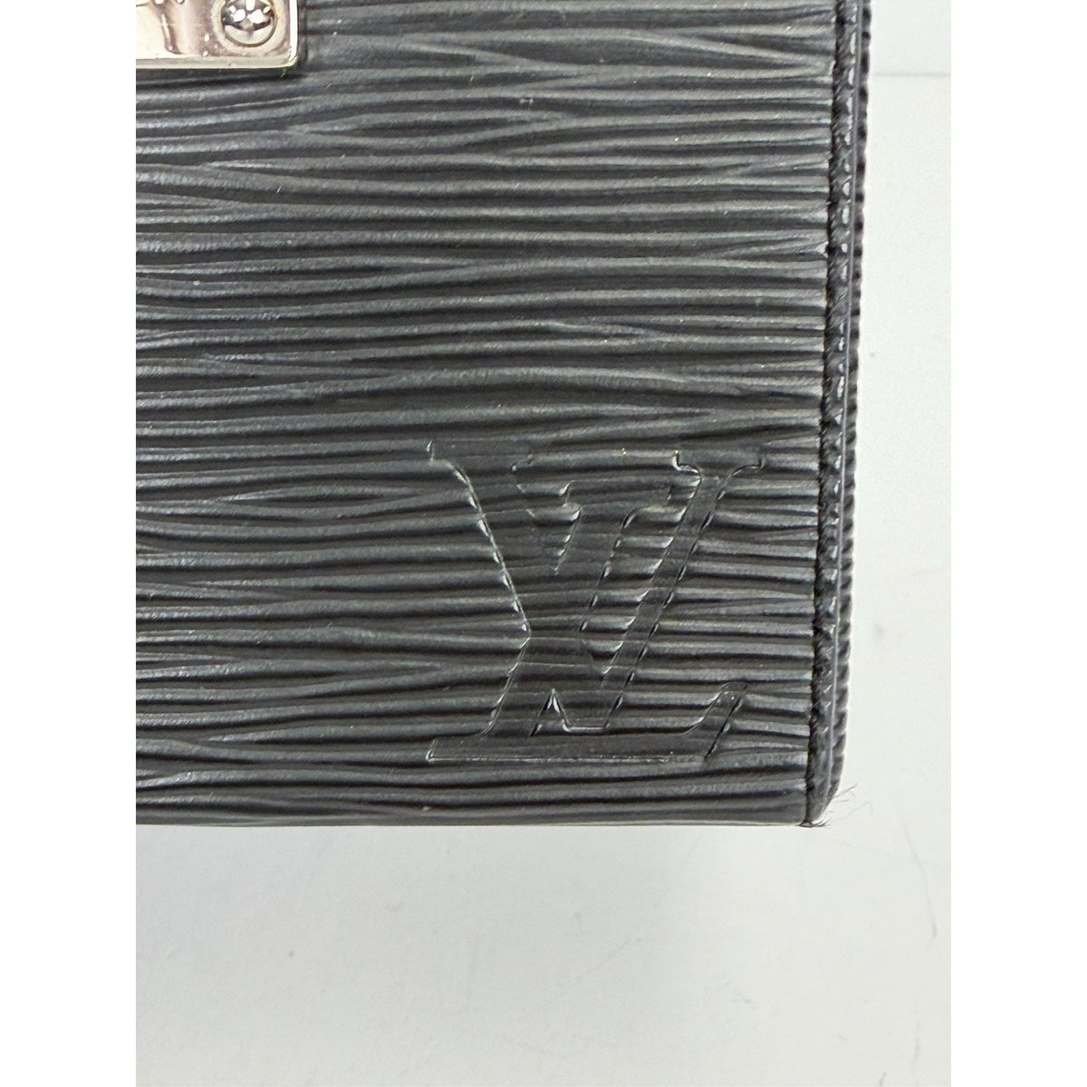 Louis Vuitton Bleecker Cube Box Crossbody Bag in Black Epi Leather 2019 S-05