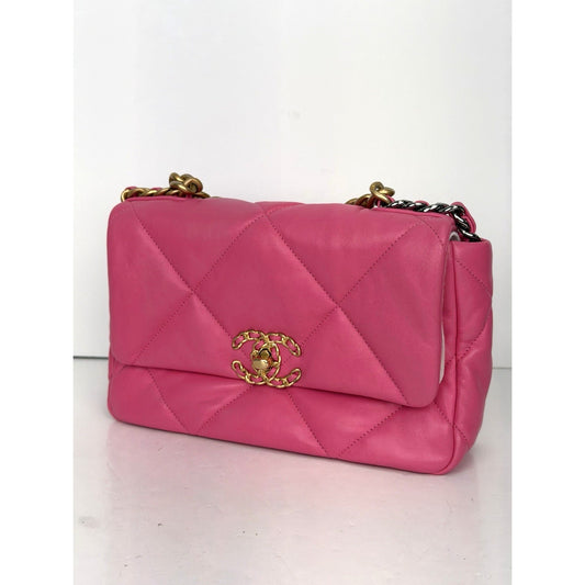 Chanel 19 Flap Shoulder Bag Small in Pink Quilted Lambskin Leather NFC F5