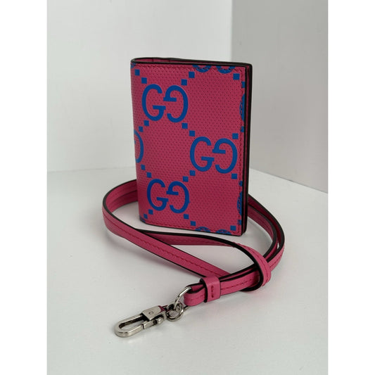 Gucci GG Perforated Leather Card Case in Pink C-1