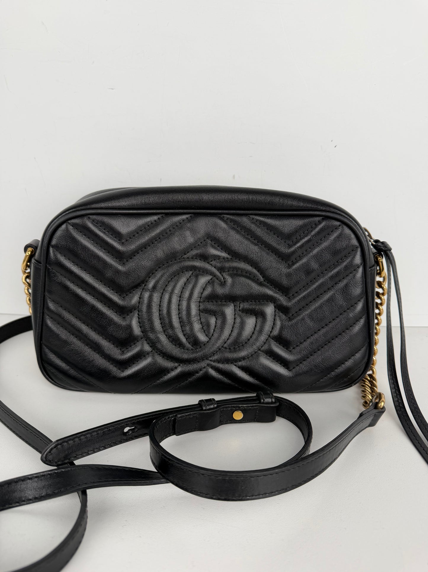 Gucci GG Marmont Small Camera Bag in Black Quilted Leather S