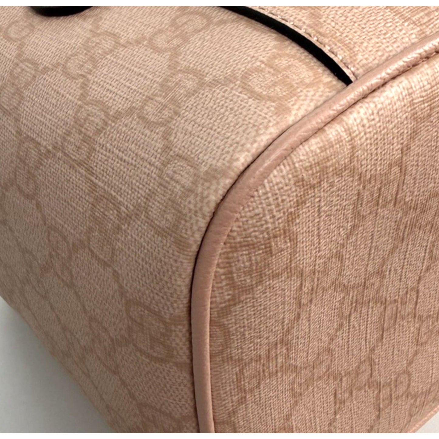 Gucci Ophidia Vanity Cosmetic Case Bag is Crafted from Pink GG Supreme Canvas S