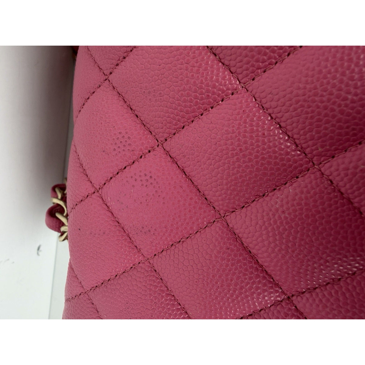 Chanel Classic Double Flap Shoulder Bag Medium in Pink Caviar Leather 2019 YE-1