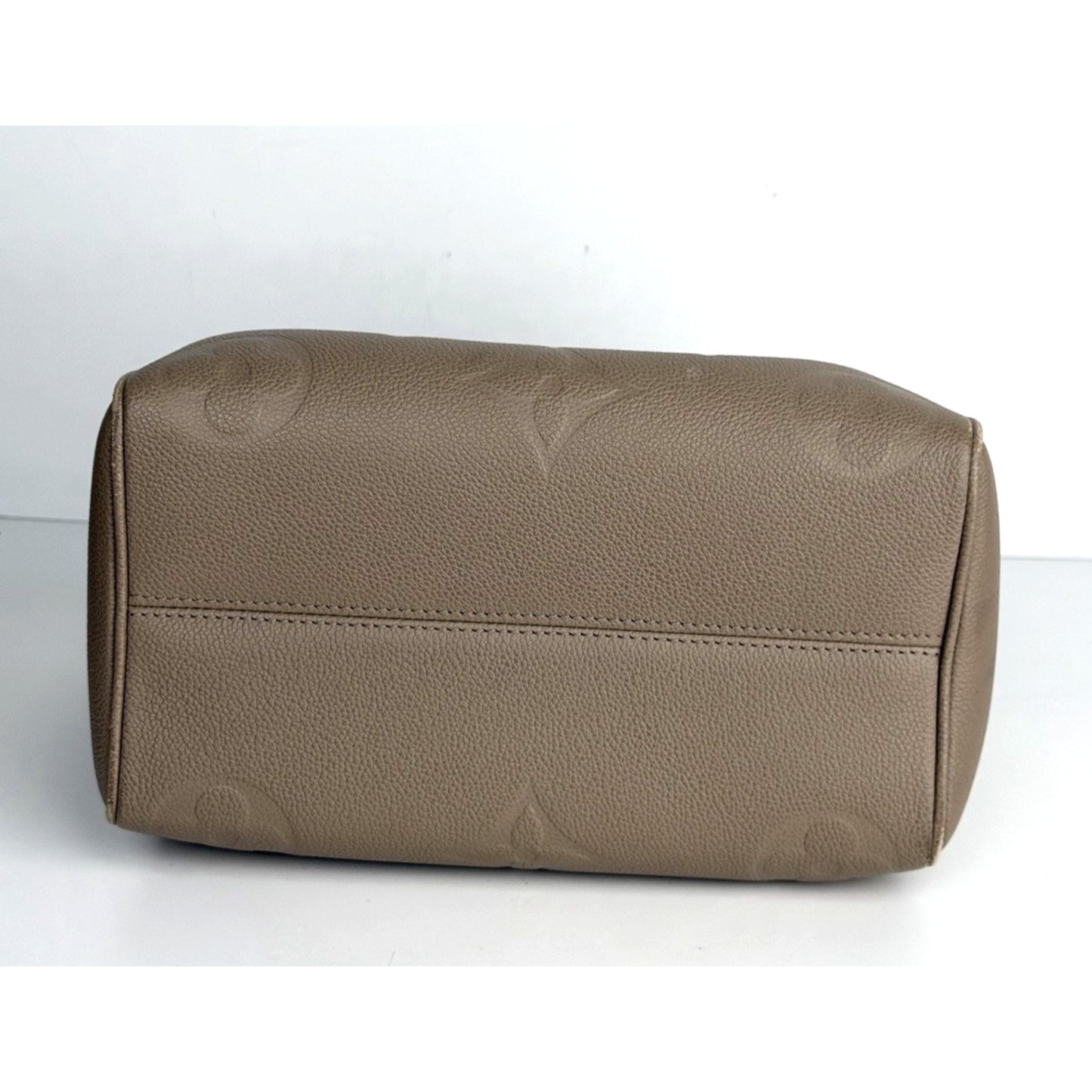 Louis Vuitton Speedy Bandouliere 25 Bag in Tourterelle Monogram Leather NFC C3