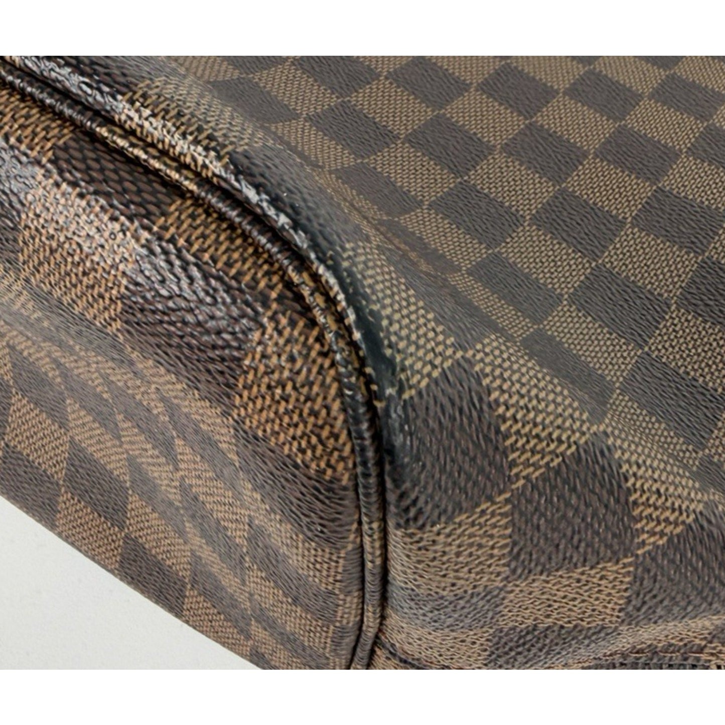 Louis Vuitton Neverfull MM Tote Bag in Damier Ebene Coated Canvas 2008 S