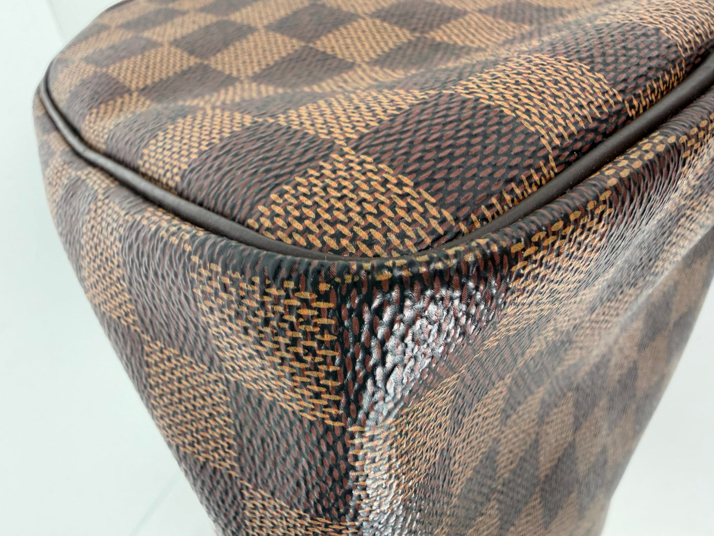 Louis Vuitton Speedy 25 Bag in Damier Ebene Coated Canvas 2019 C-9