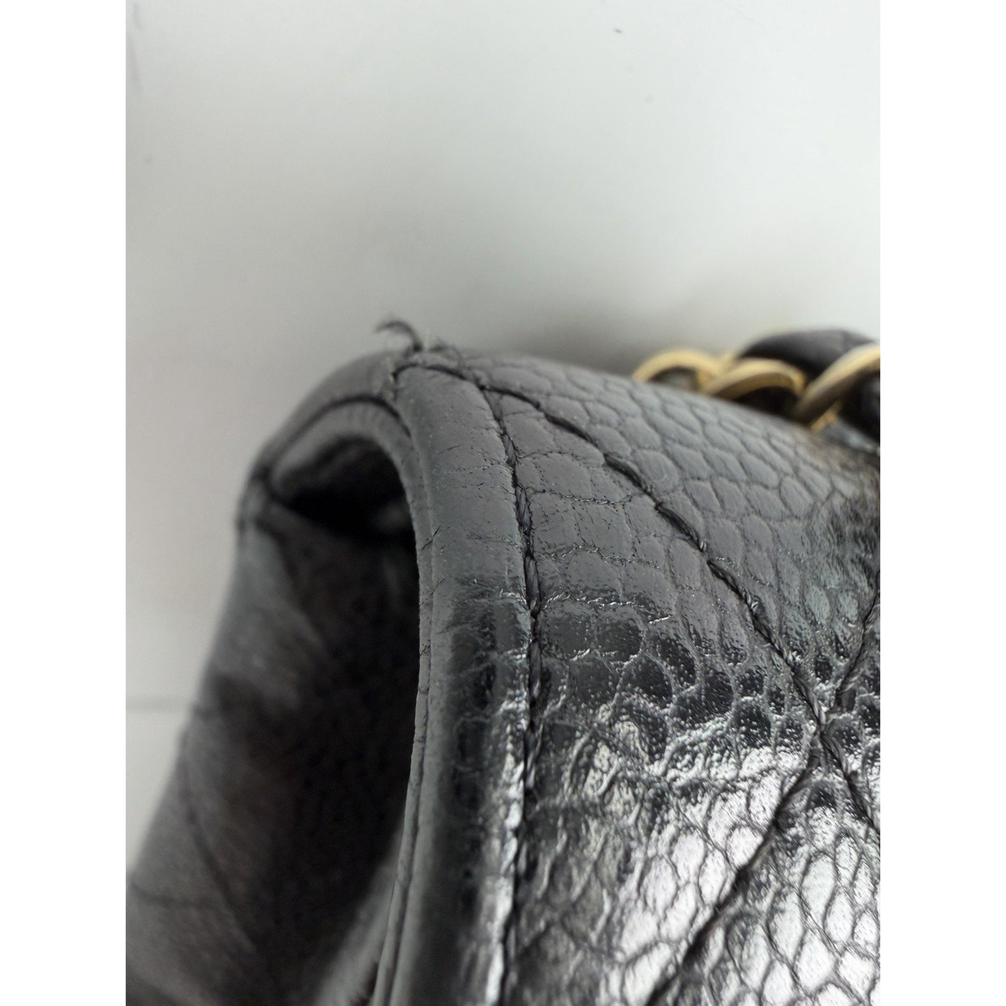 Chanel Classic Bag Black Grained Calfskin Leather & Gold-Tone Hardware D1