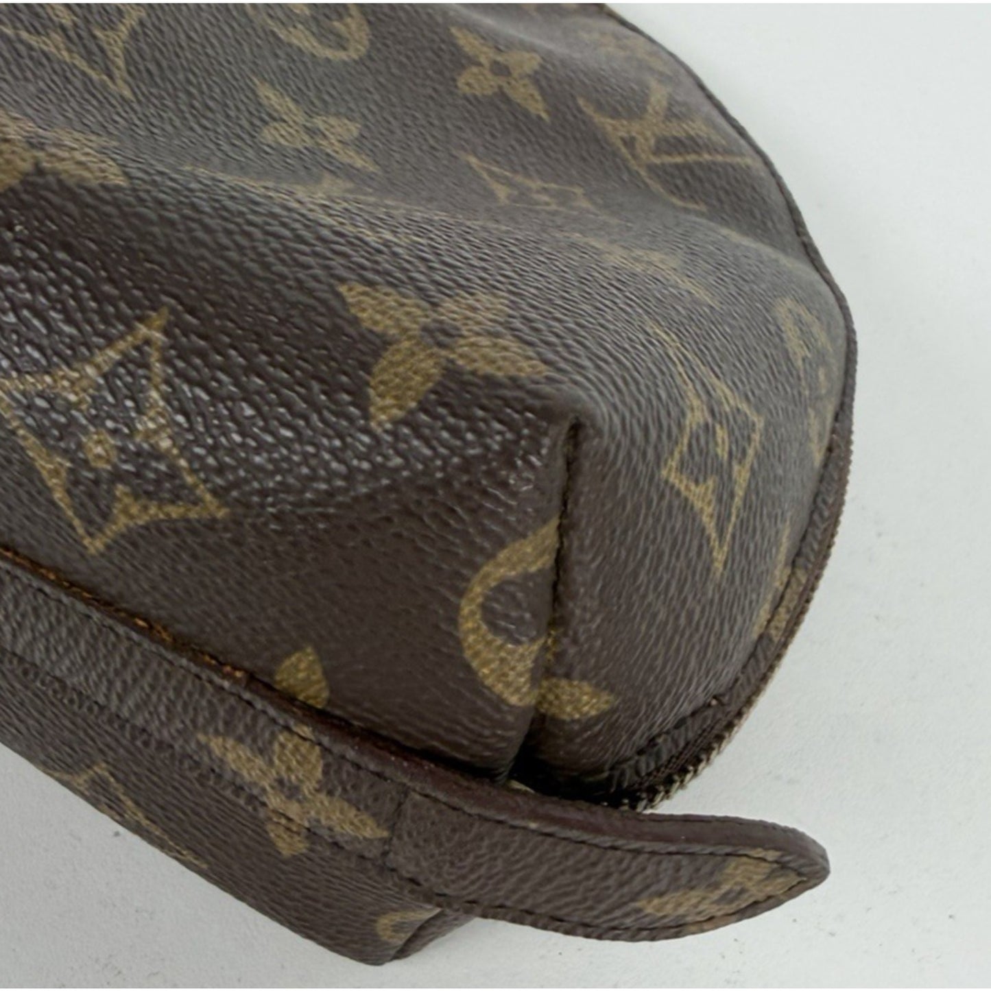 Louis Vuitton Monogram Trousse Demi Ronde Cosmetic Pouch Coated Canvas 2013 S10