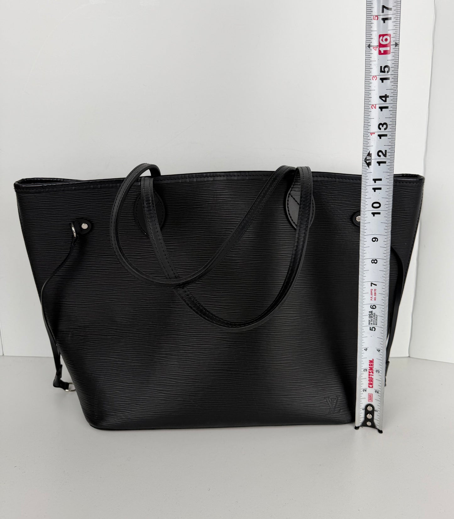 Louis Vuitton Neverfull MM Tote Bag in Black Epi Leather NFC YC-6