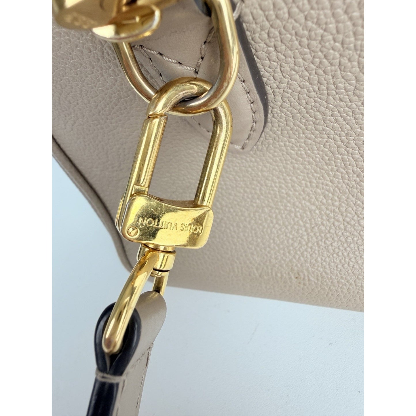 Louis Vuitton Speedy Bandouliere 25 Bag in Tourterelle Monogram Leather NFC C3