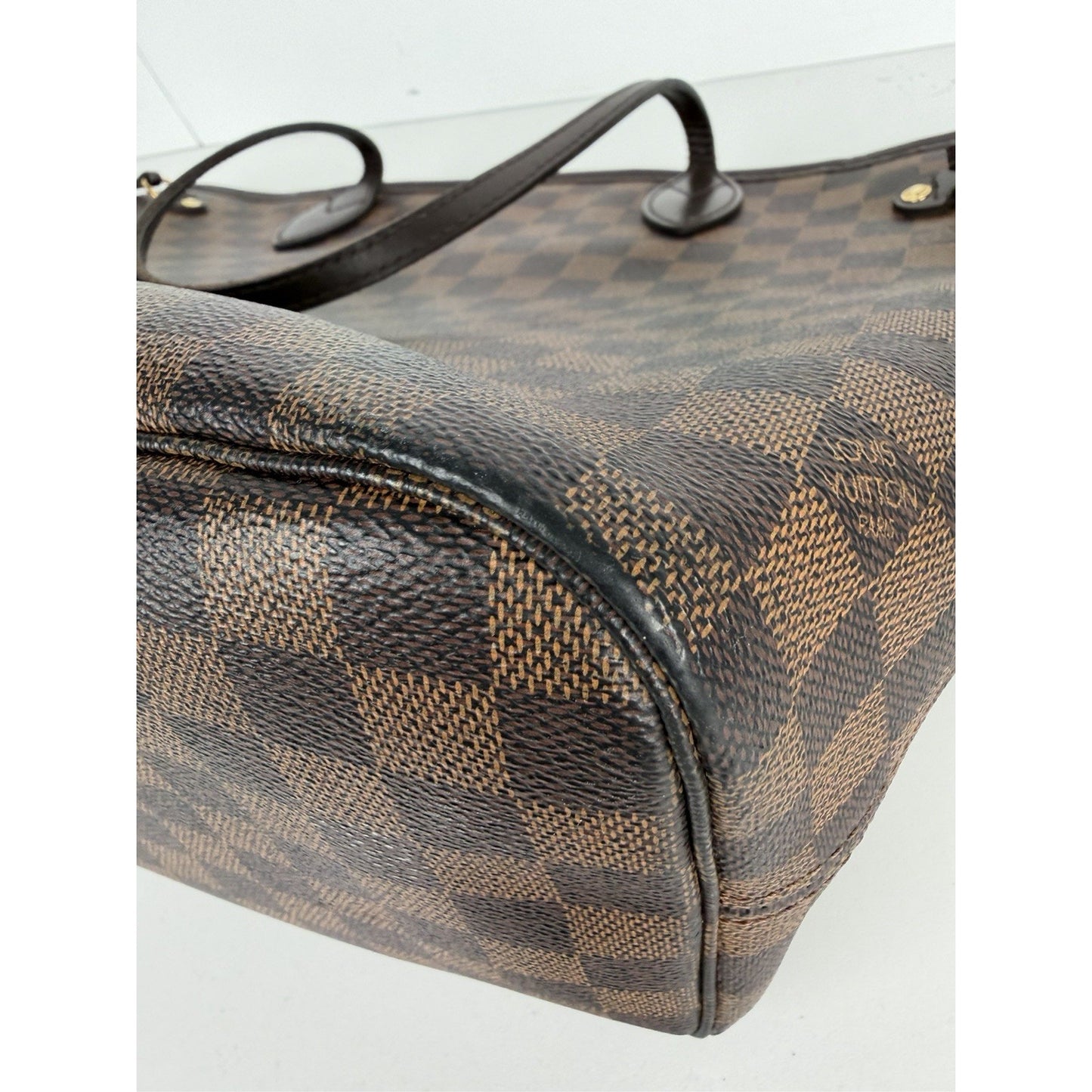 Louis Vuitton Neverfull MM Tote Bag in Damier Ebene Coated Canvas 2017 S