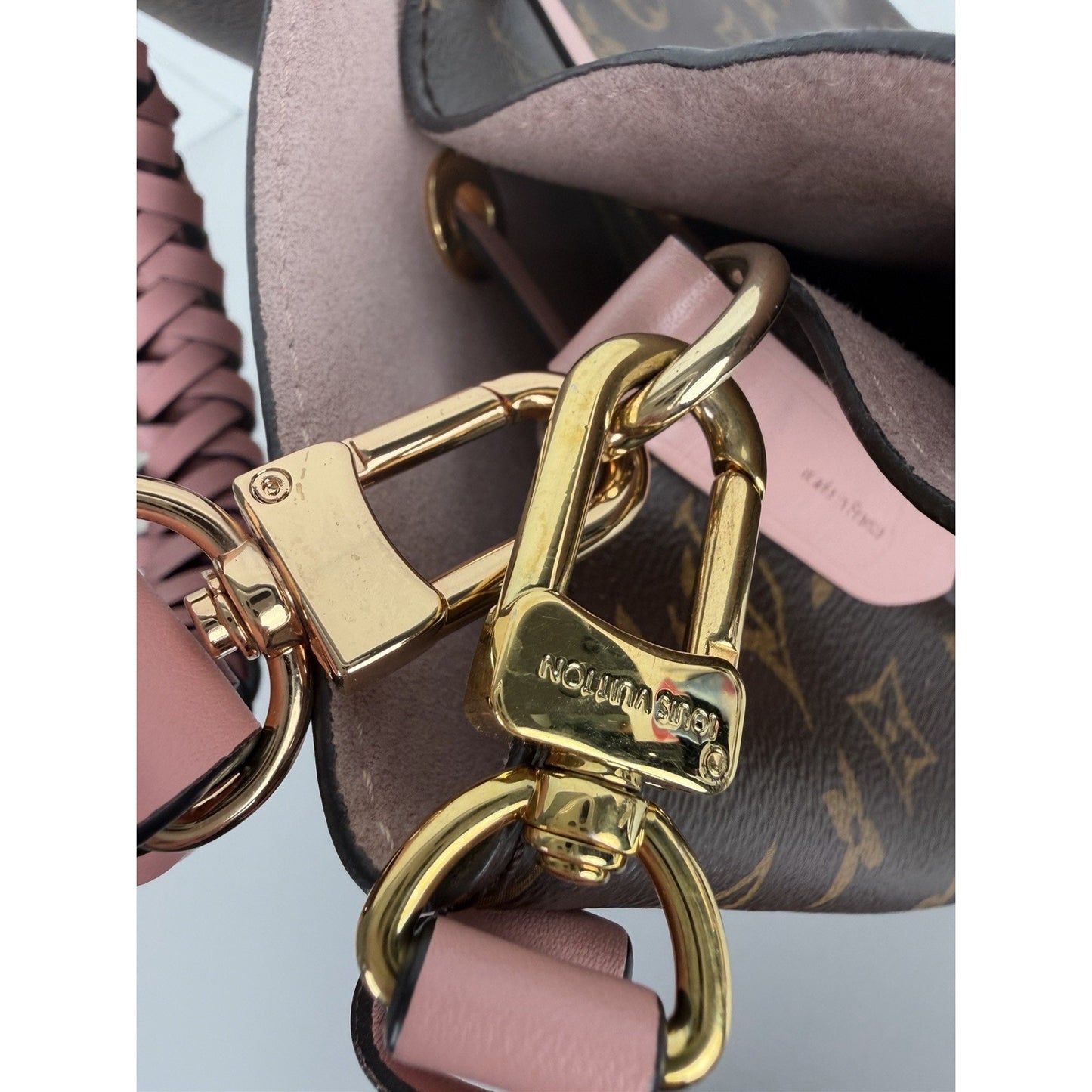 Louis Vuitton NéoNoé MM Bag Brown Monogram Canvas & Rose Poudre Leather 2018 F1