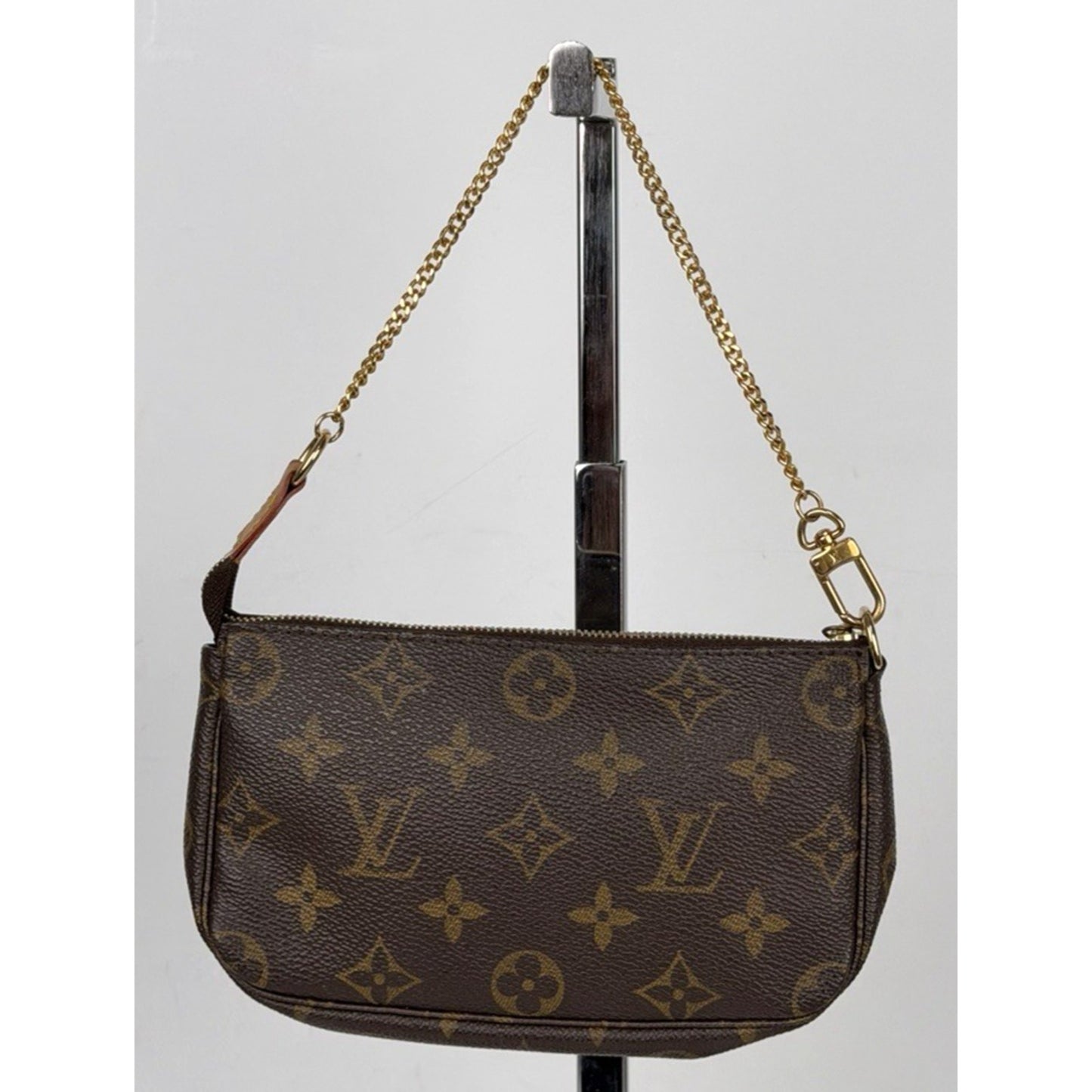 Louis Vuitton Mini Pochette Accessoires Bag in Coated Canvas Vintage 2004 S-05