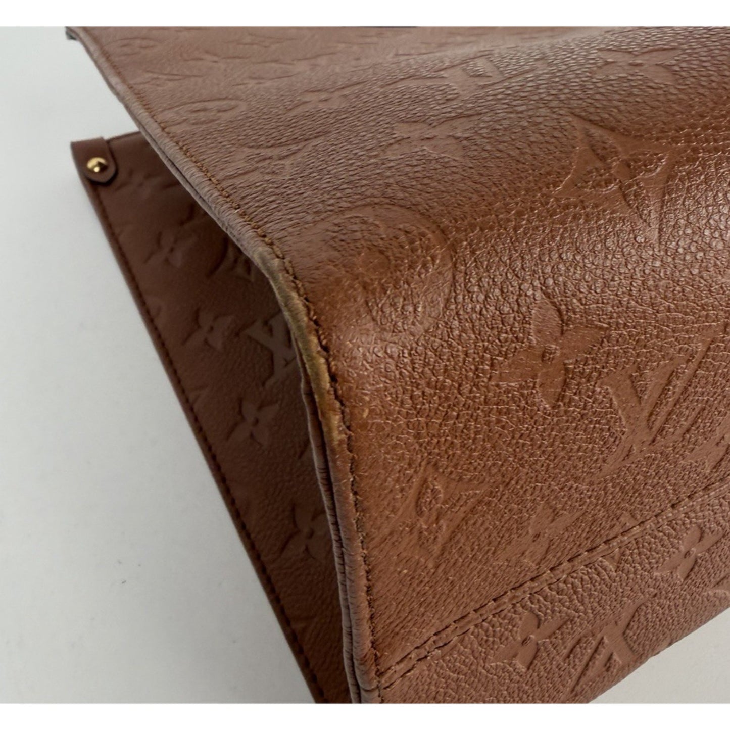 Louis Vuitton OnTheGo MM Tote Bag in Cognac Monogram Empreinte Leather D9