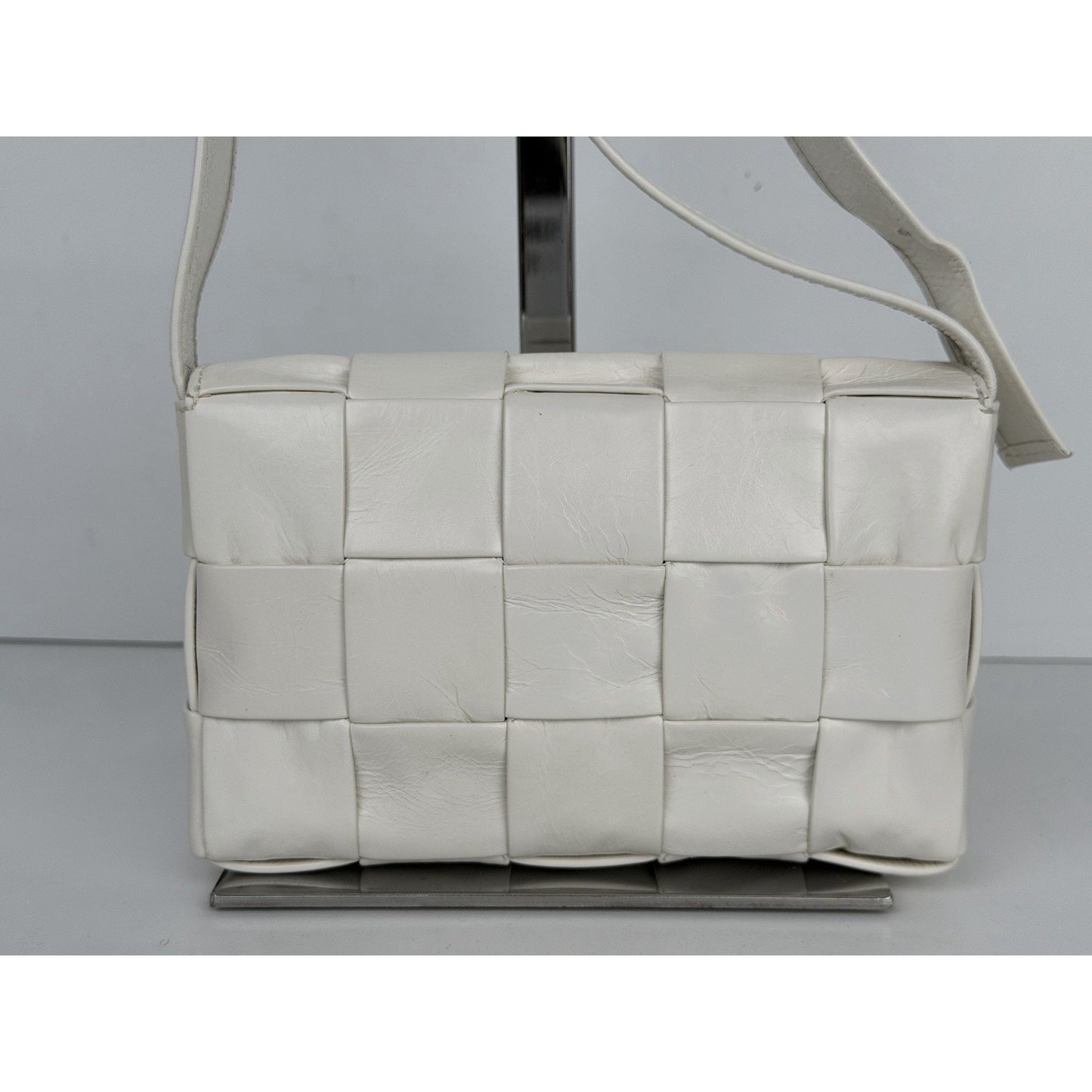 Bottega Veneta Cassette Bag Small Maxi Intrecciato Weave Lambskin Leather E1