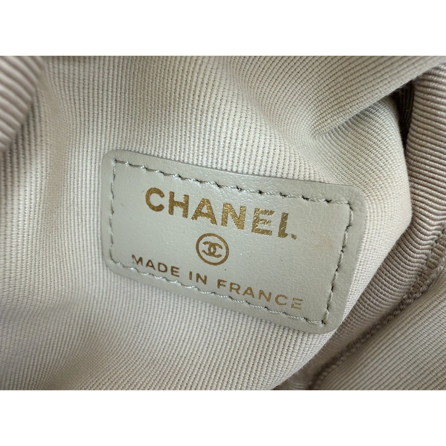 Chanel CC Cube Vanity Chain Bag Gold Quilted Metallic Lambskin 2021-2022 U3