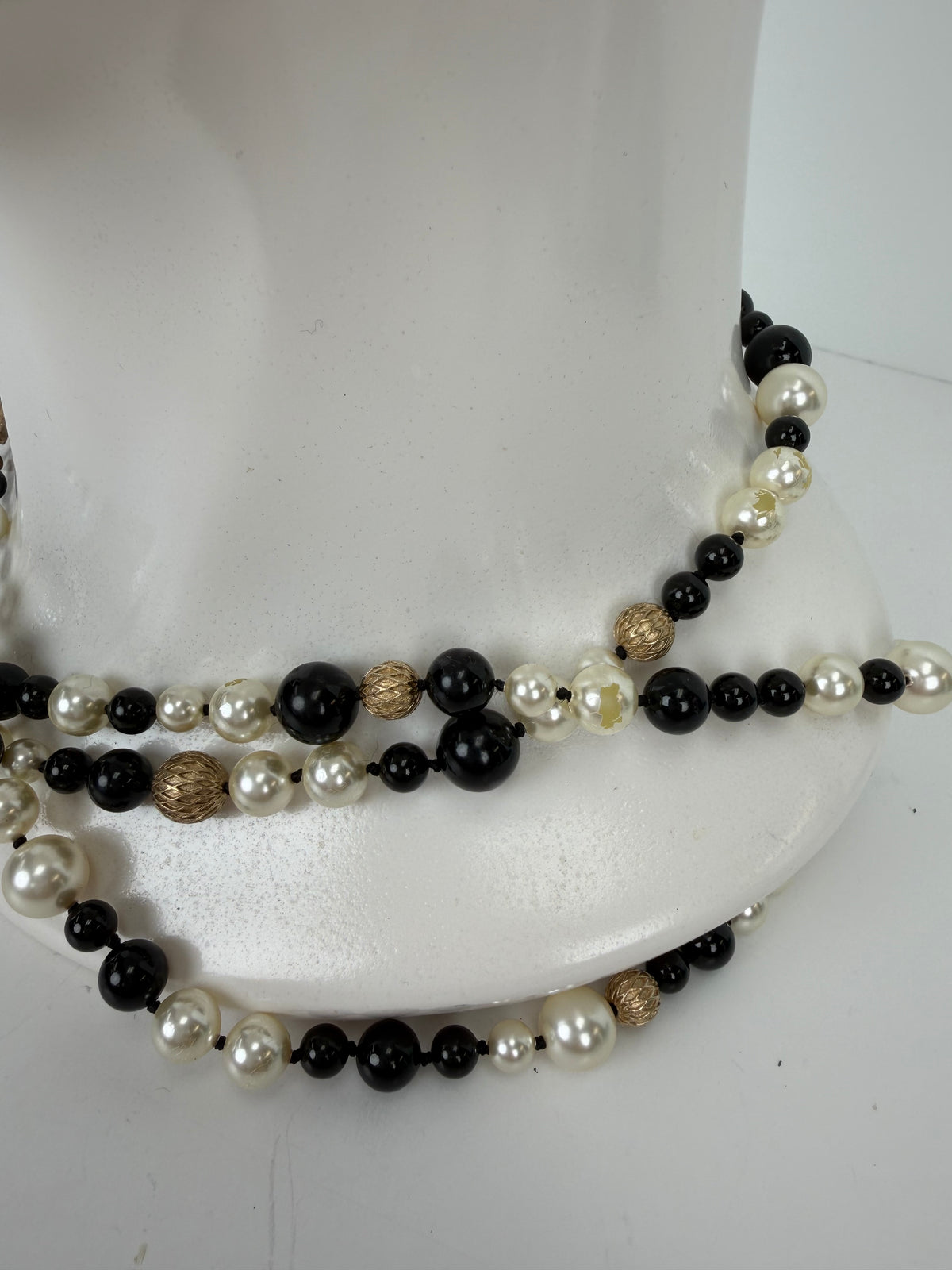 Chanel Pearl and Black Beads CC Baroque Sautoir Necklace Y