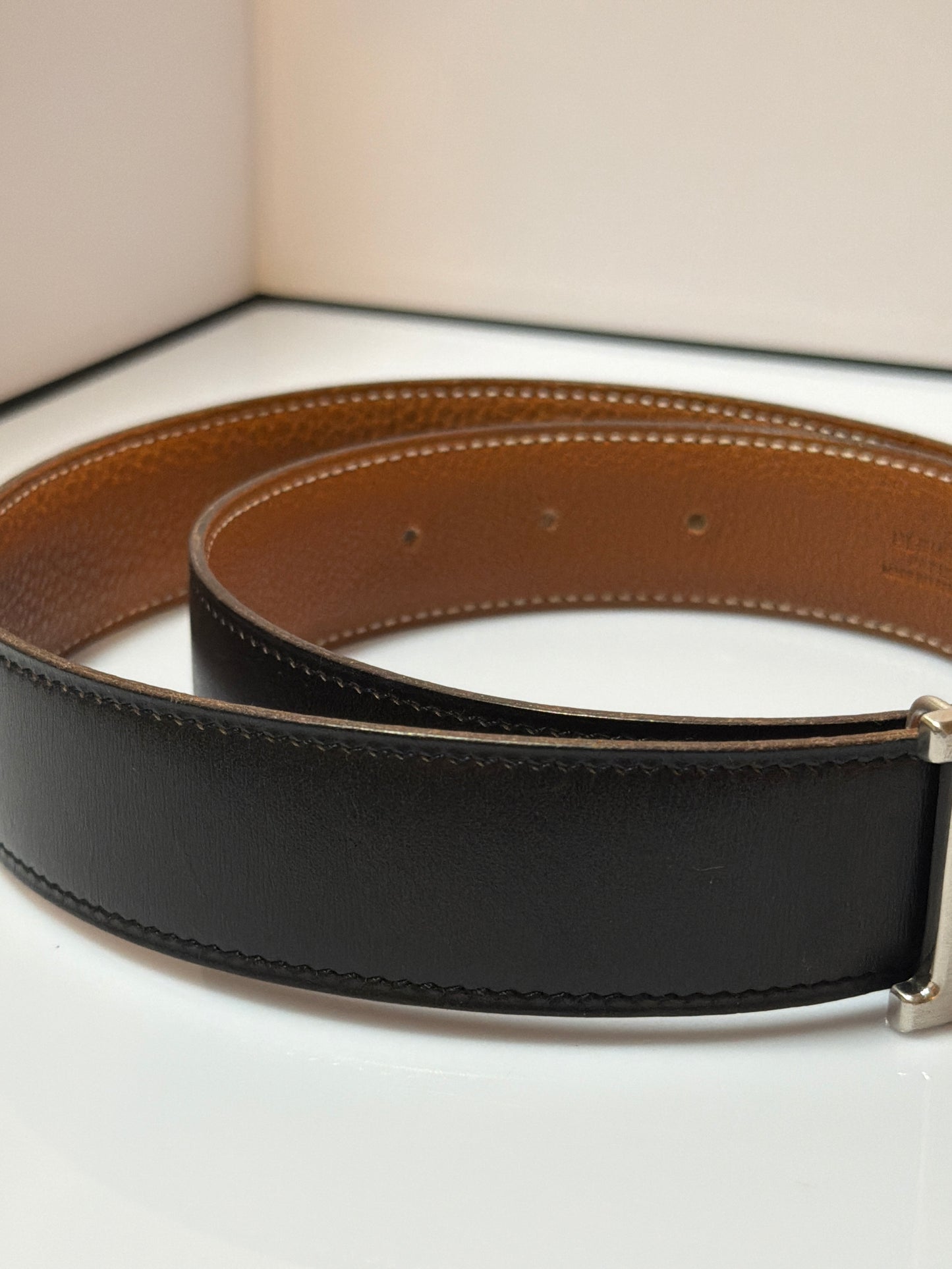 Hermes Constance Reversible Belt 75 F in a Square