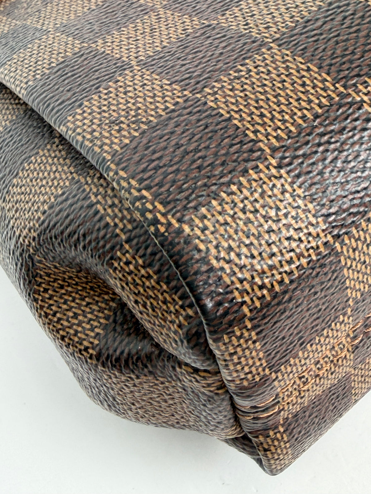 Louis Vuitton Croisette Handbag in Damier Ebene Coated Canvas NFC YE6