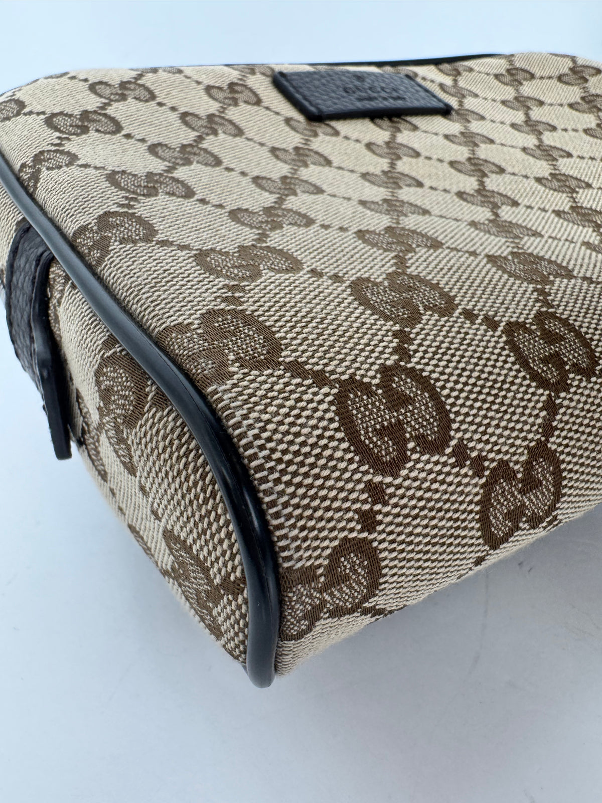 Gucci GG Canvas Belt Bag Waist Pouch in Beige and Brown GG monogram YS23