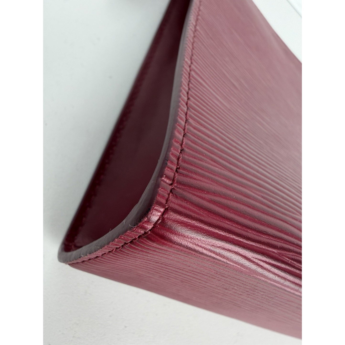 Louis Vuitton Toiletry Pouch 26 Fuchsia Leather & Silver-tone Zipper 2018 K1