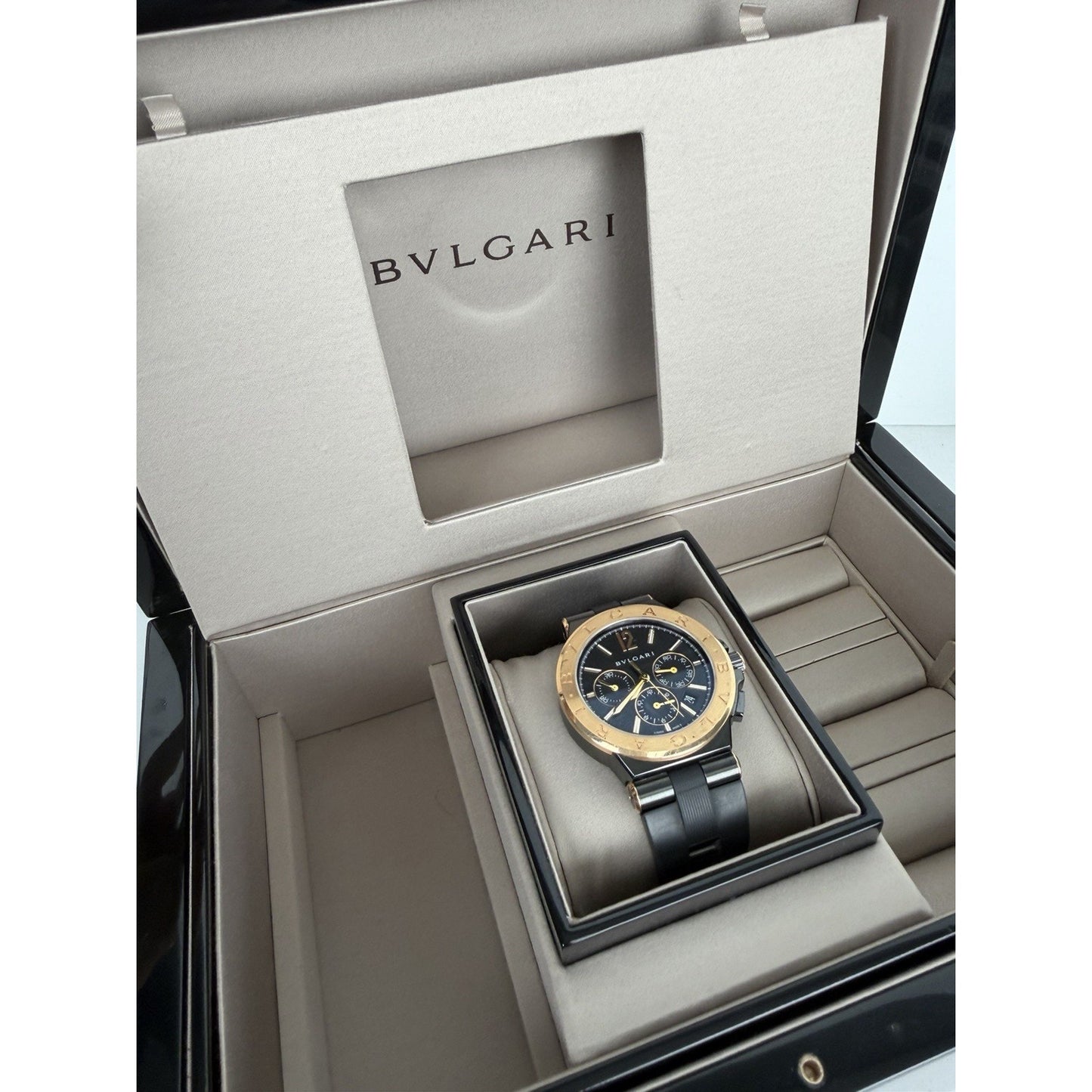Bvlgari Diagono Ultranero Chronographe Watch in Rose Gold Bezel & Black Dial