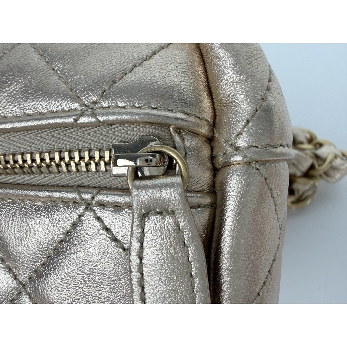 Chanel CC Cube Vanity Chain Bag Gold Quilted Metallic Lambskin 2021-2022 U3
