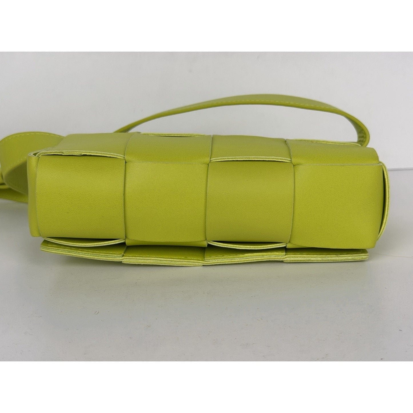 Bottega Veneta Cassette Belt Bag Kiwi-Green Maxi Intrecciato Woven Leather S08