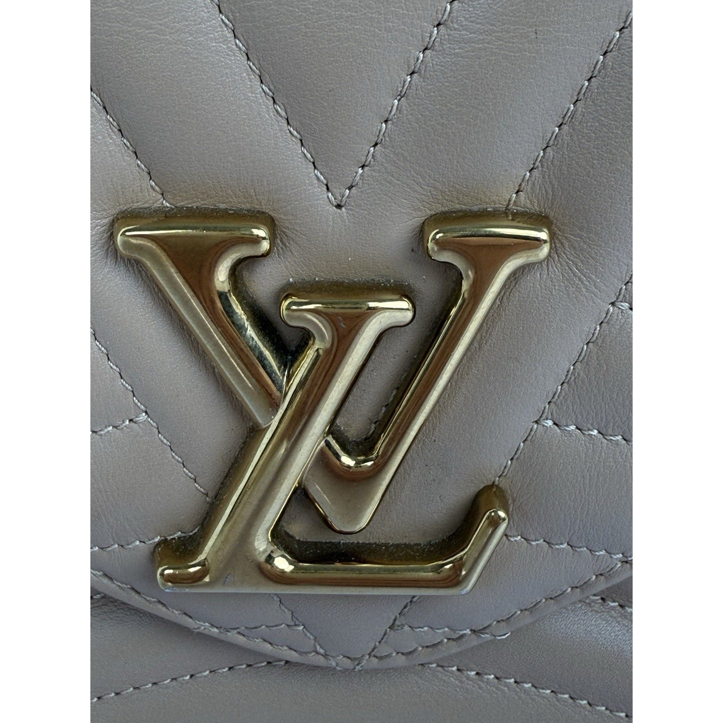 LOUIS VUITTON Beige Leather New Wave Chain Strap MM Noisette Shoulder Bag