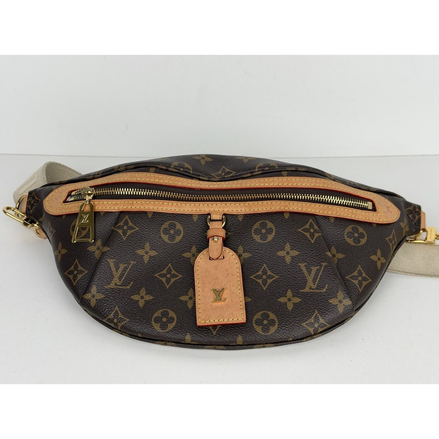 Louis Vuitton High Rise Bumbag in Brown Monogram Coated Canvas Microchipped D8