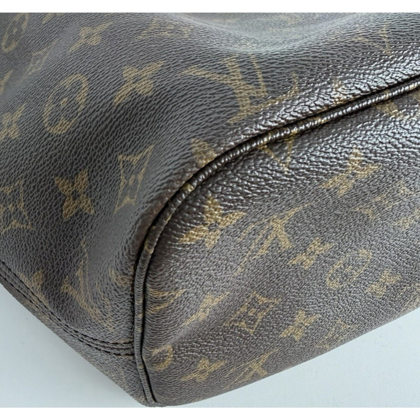Louis Vuitton Monogram Neverfull MM Tote Bag in Brown Coated Canvas 2010 S-10