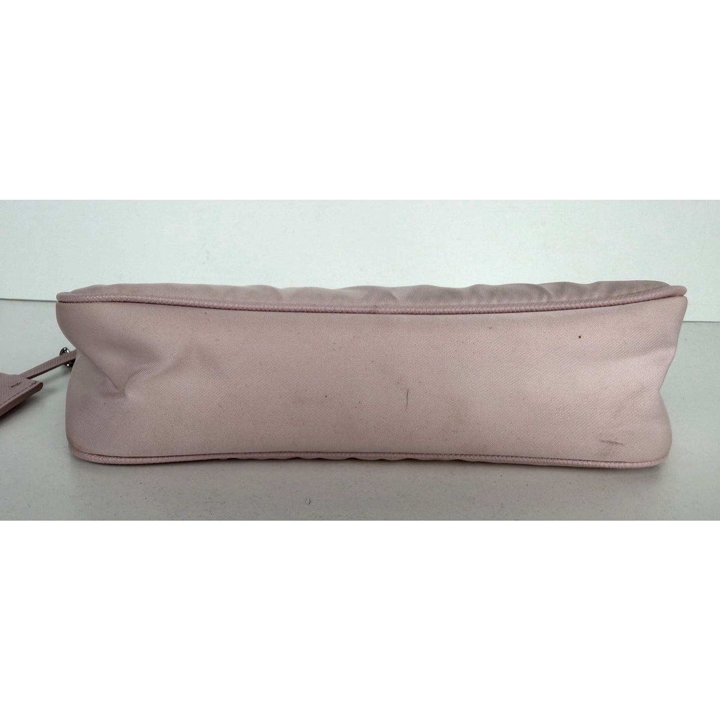 Prada Tessuto Re-Edition 2005 Shoulder Bag in Light Pink Nylon S08