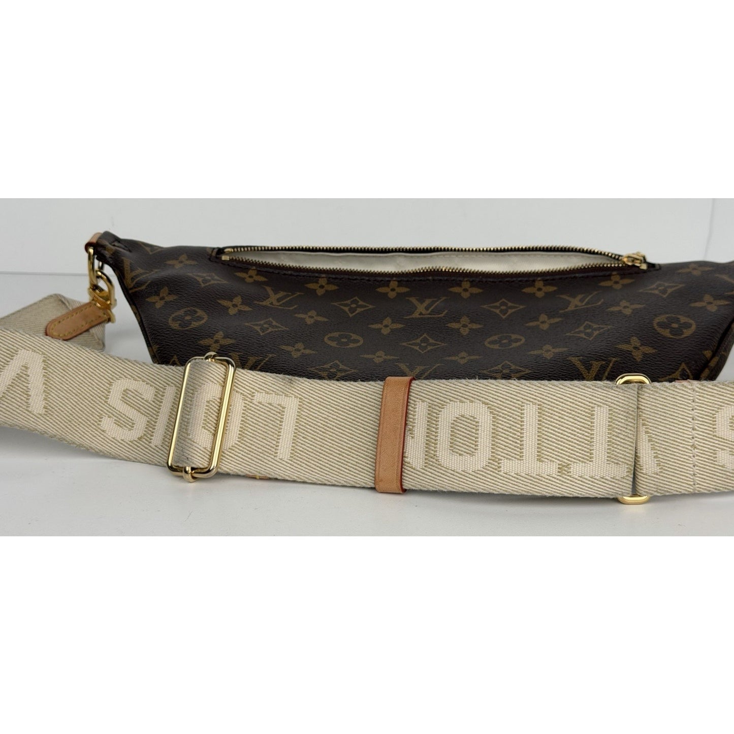 Louis Vuitton High Rise Bumbag in Brown Monogram Coated Canvas Microchipped D8