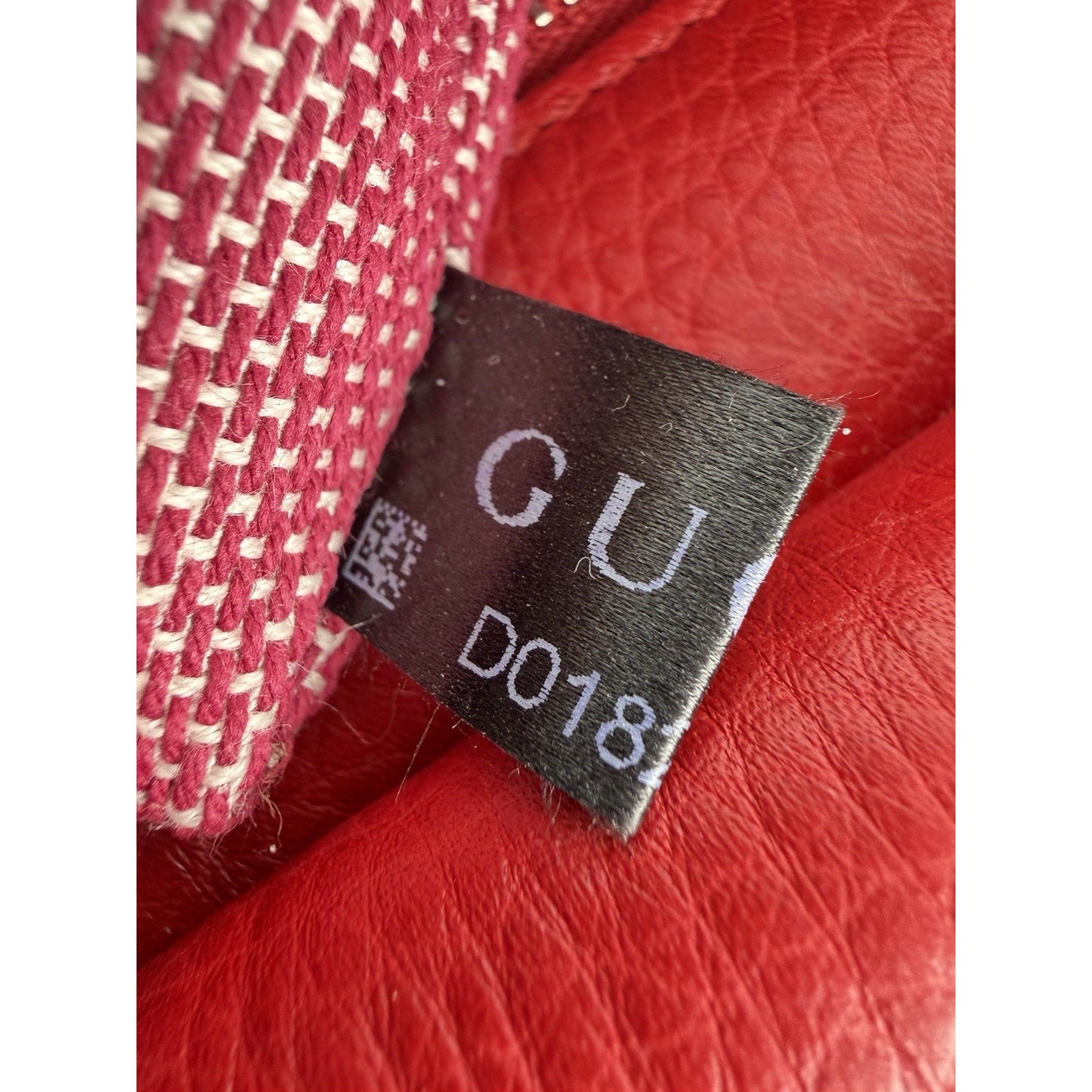 Gucci Bamboo Daily Clutch Red Leather & Black Bamboo Turn-Lock Closure S