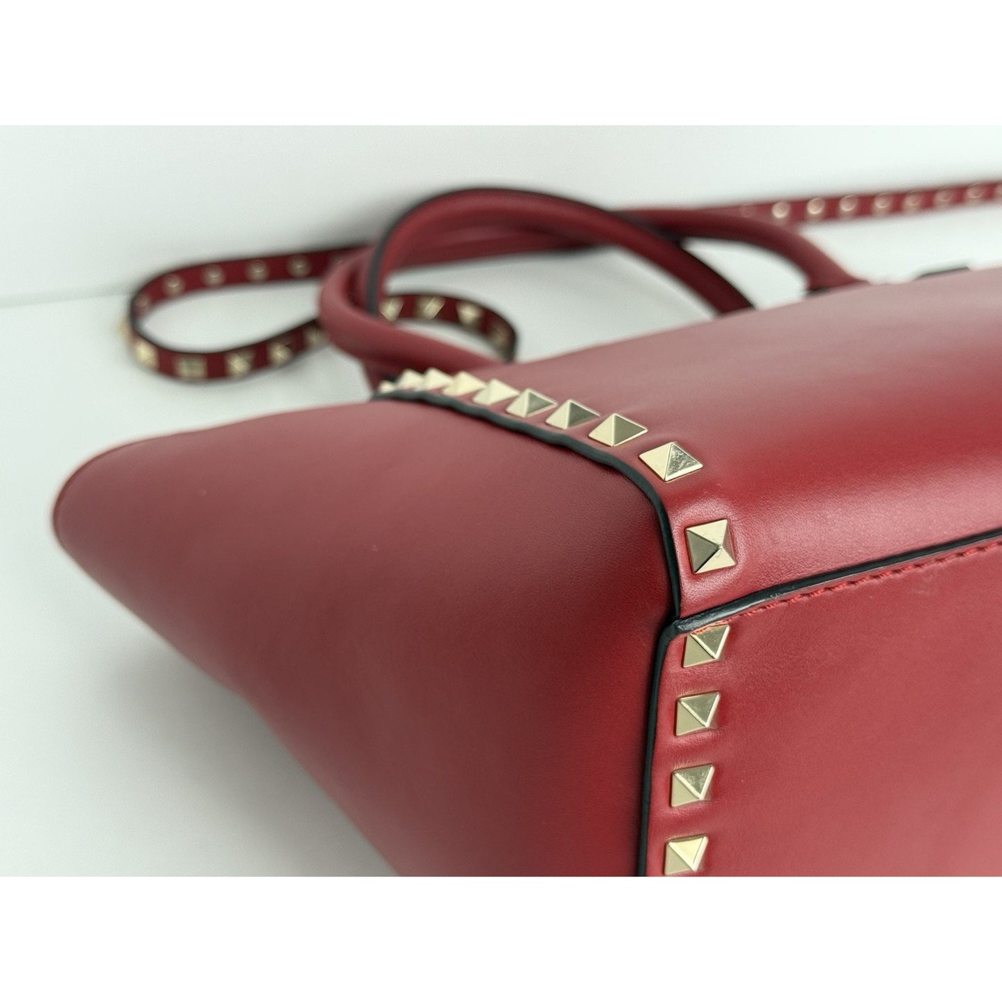 Valentino Garavani Calfskin Rockstud Shoulder Handbag Tote Red